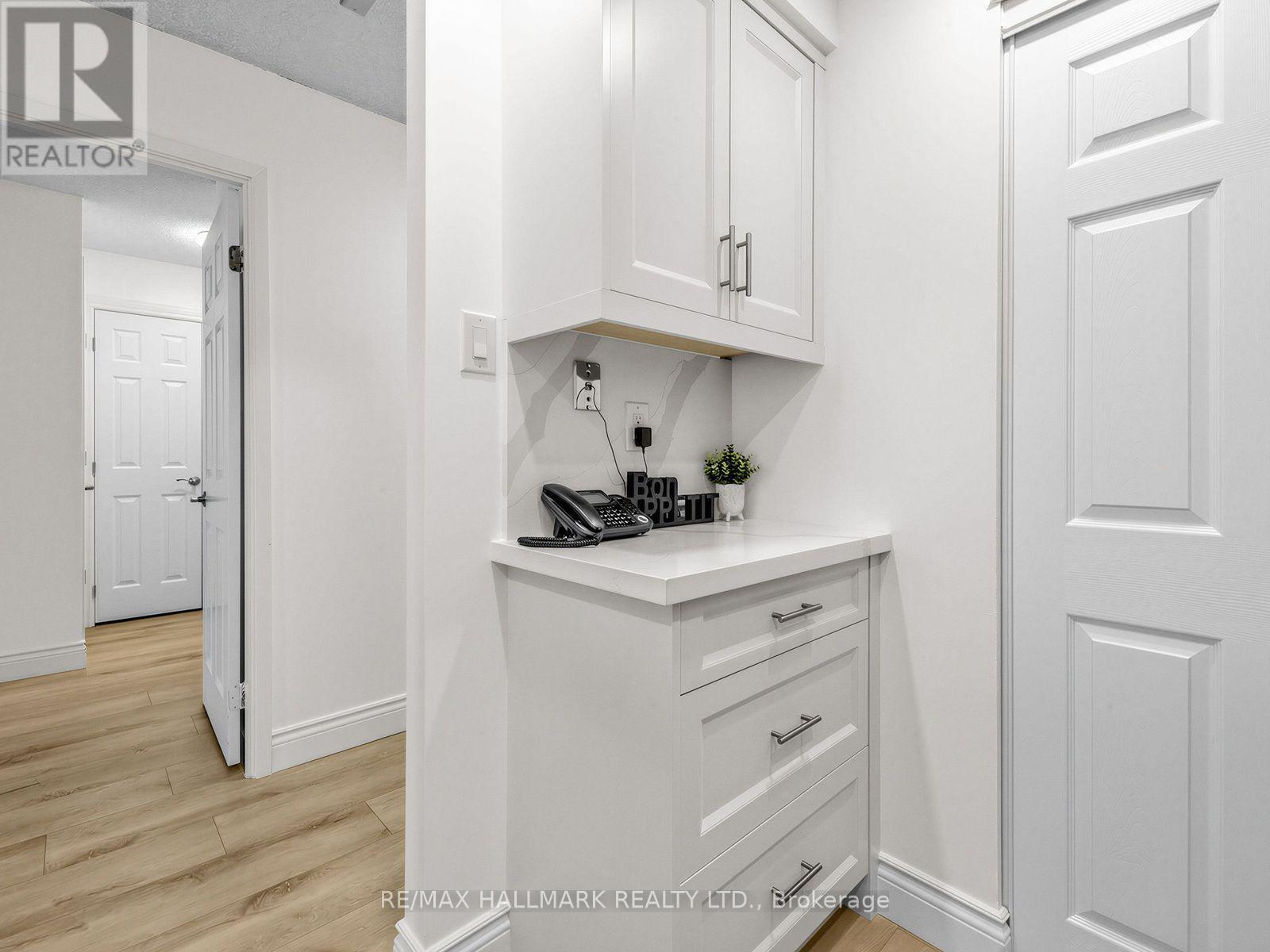 309 - 175 Cedar Avenue, Richmond Hill (Harding), Ontario  L4C 9V3 - Photo 7 - N13990250