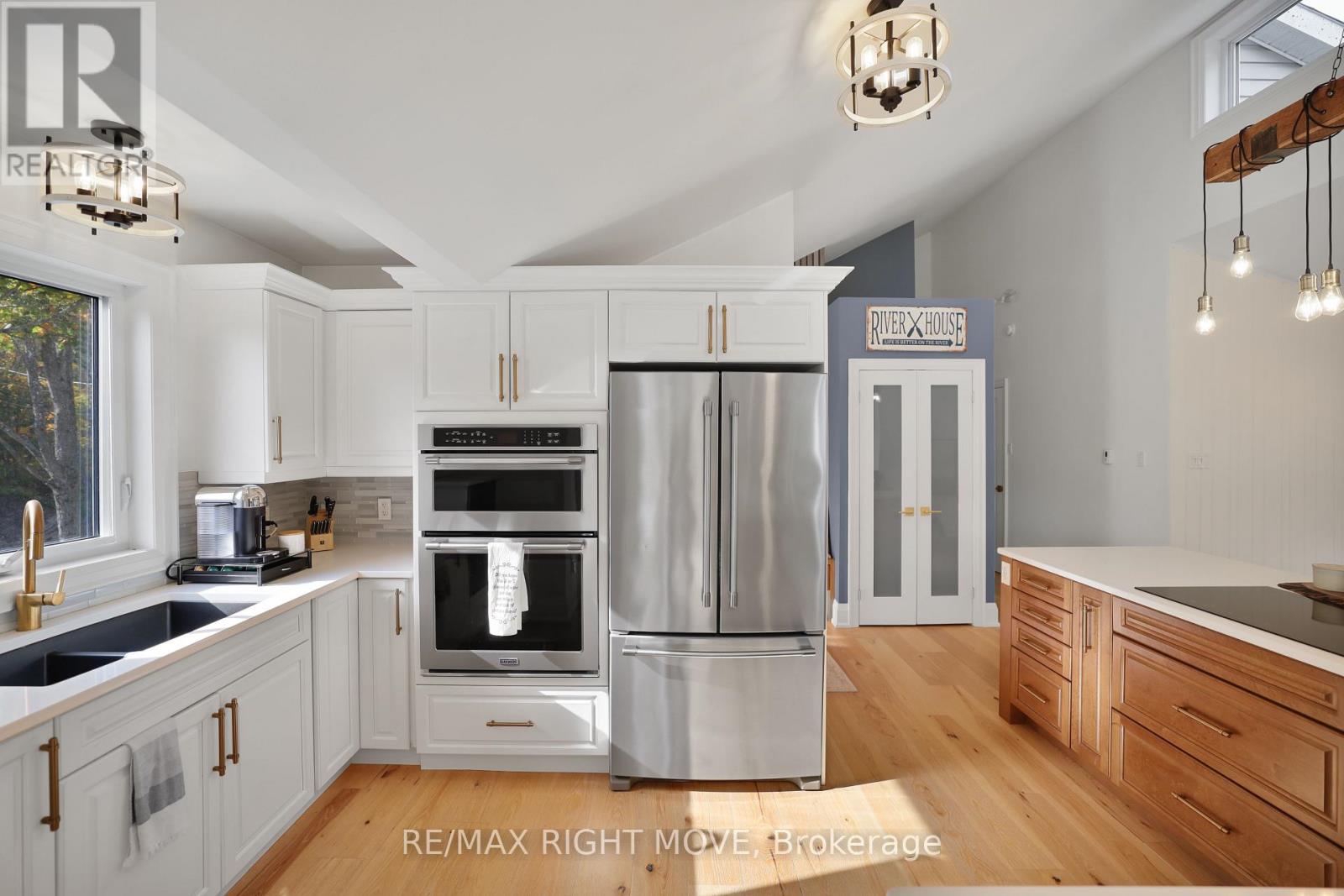 4530 Granite Ridge Lane, Severn, Ontario L0K 2B0 - Photo 5 - S13988032