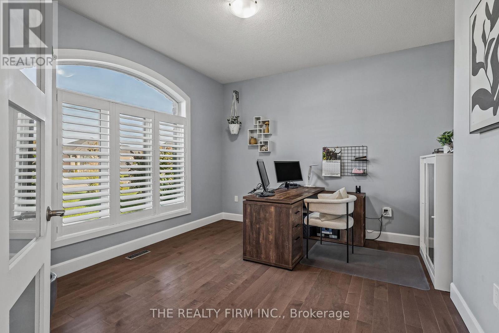 53 Foxborough Place, Thames Centre, Ontario  N0M 2P0 - Photo 4 - X13996182