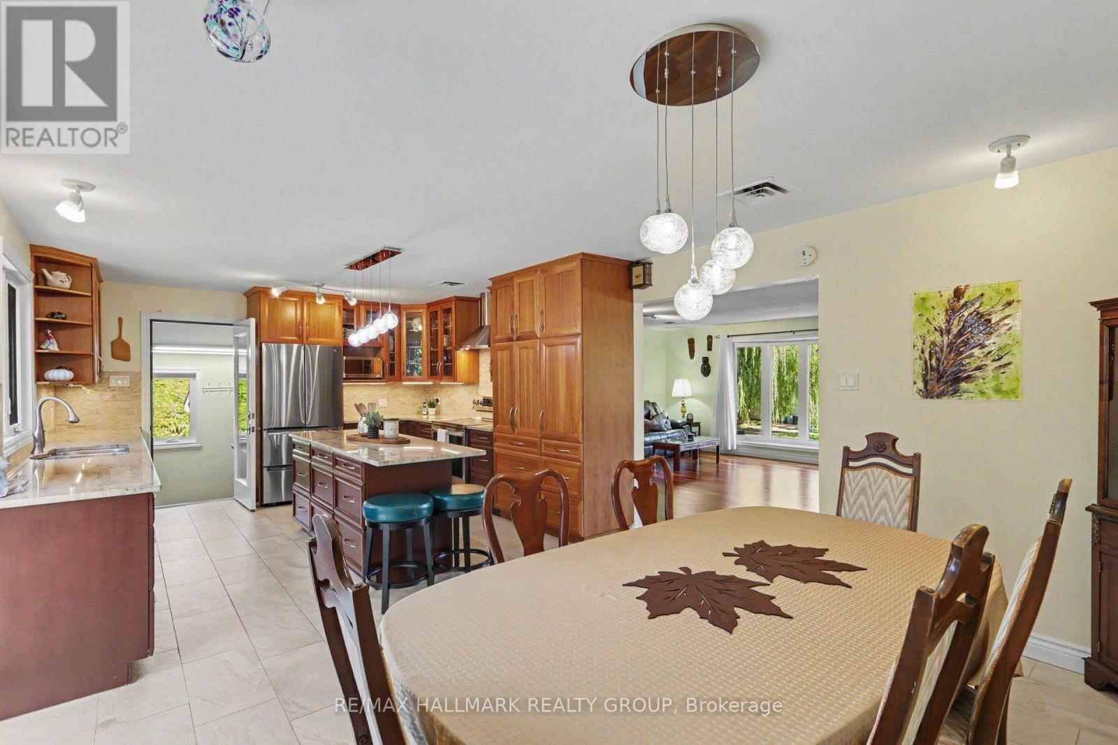26 Whippoorwill Drive, Ottawa, Ontario  K1J 7J2 - Photo 16 - X13994542