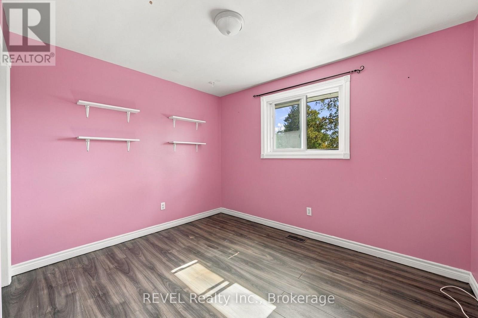 1407 Garrison Road, Fort Erie (Crescent Park), Ontario  L2A 1P4 - Photo 18 - X13995246