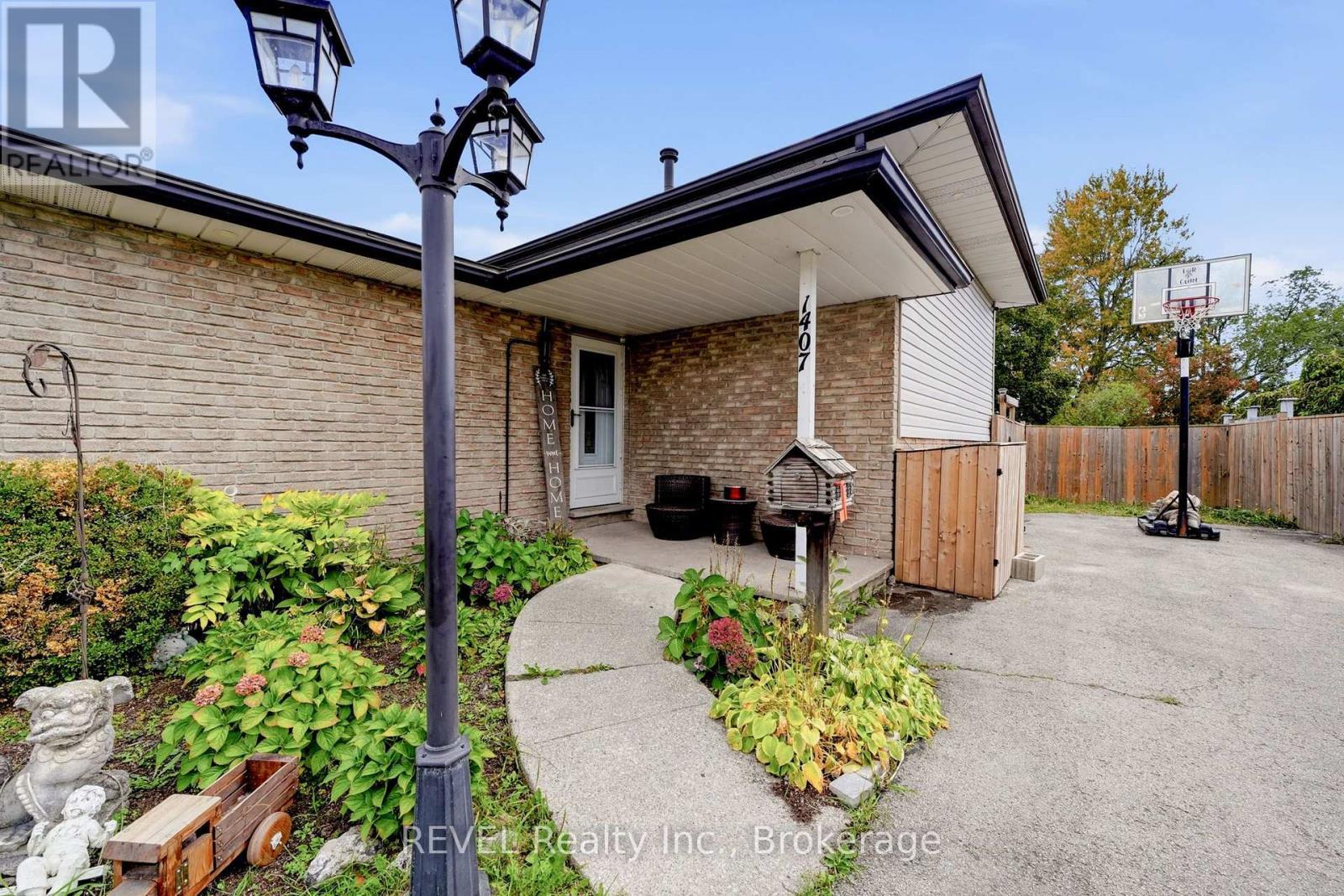 1407 Garrison Road, Fort Erie (Crescent Park), Ontario  L2A 1P4 - Photo 27 - X13995246