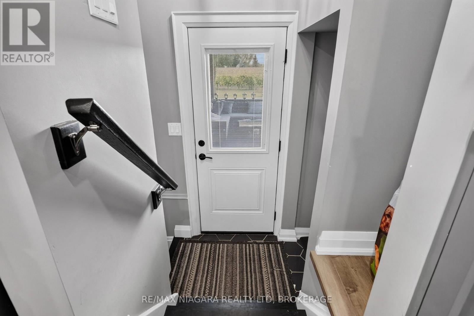 714 Carlton Street, Niagara-On-The-Lake, Ontario  L0S 1J0 - Photo 29 - X13996762