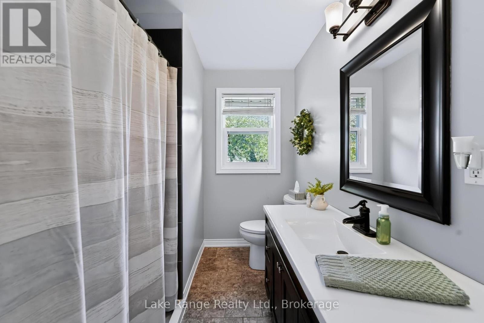 701 Maple Street, Huron East, Ontario  N0G 1H0 - Photo 12 - X13995638