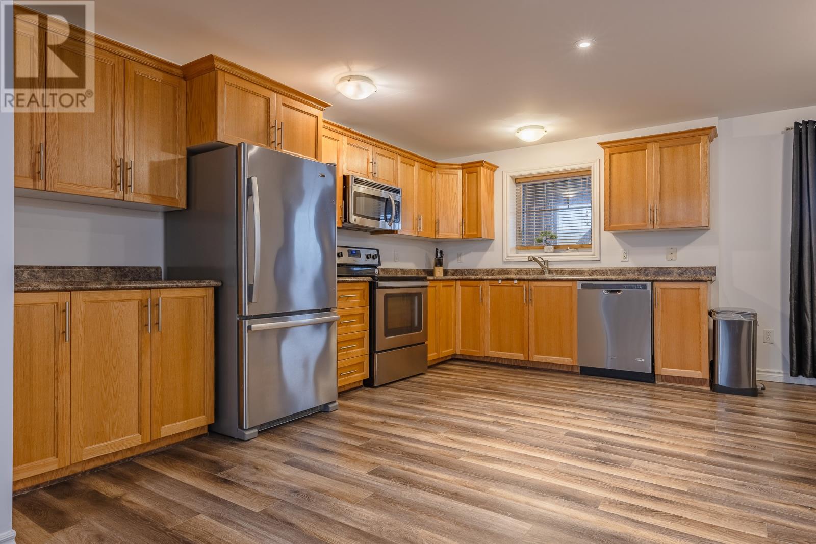 14 Warren Drive, Massey Drive — photo 14