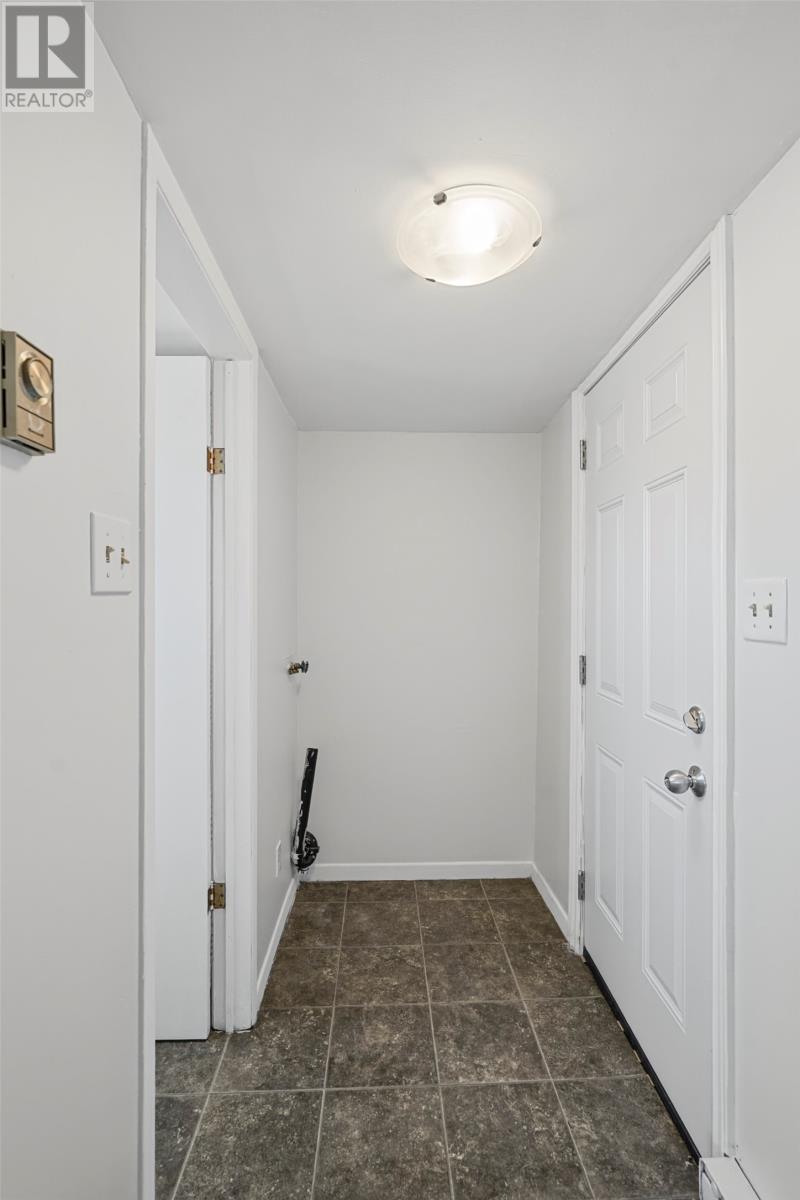 13 Cashin Avenue, St. John's — photo 16