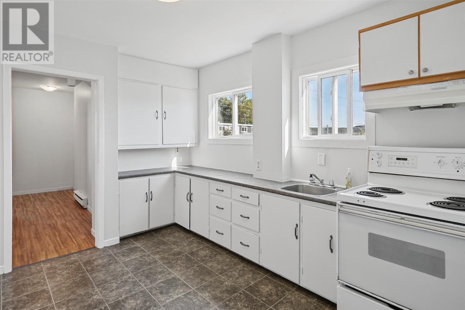 13 Cashin Avenue, St. John's — photo 20