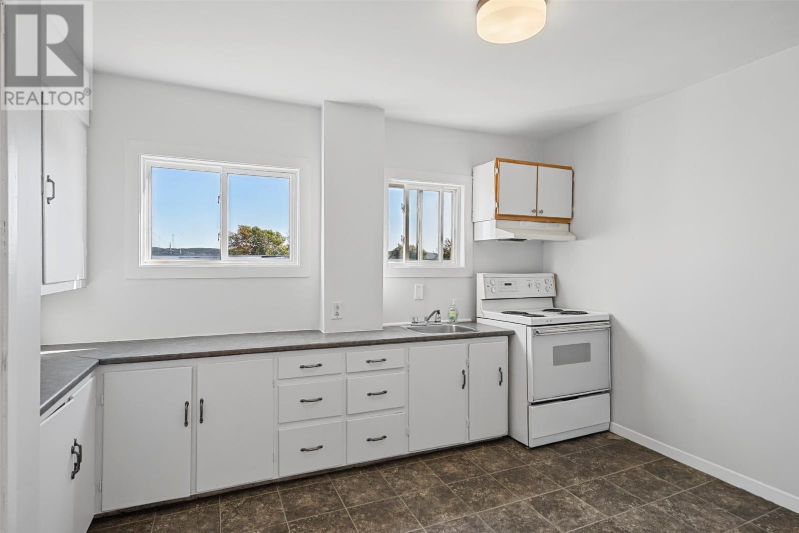 13 Cashin Avenue, St. John's — photo 21