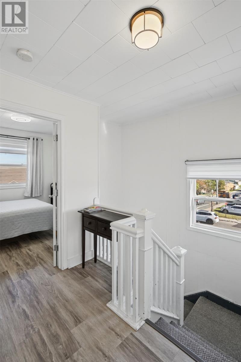 13 Cashin Avenue, St. John's — photo 4