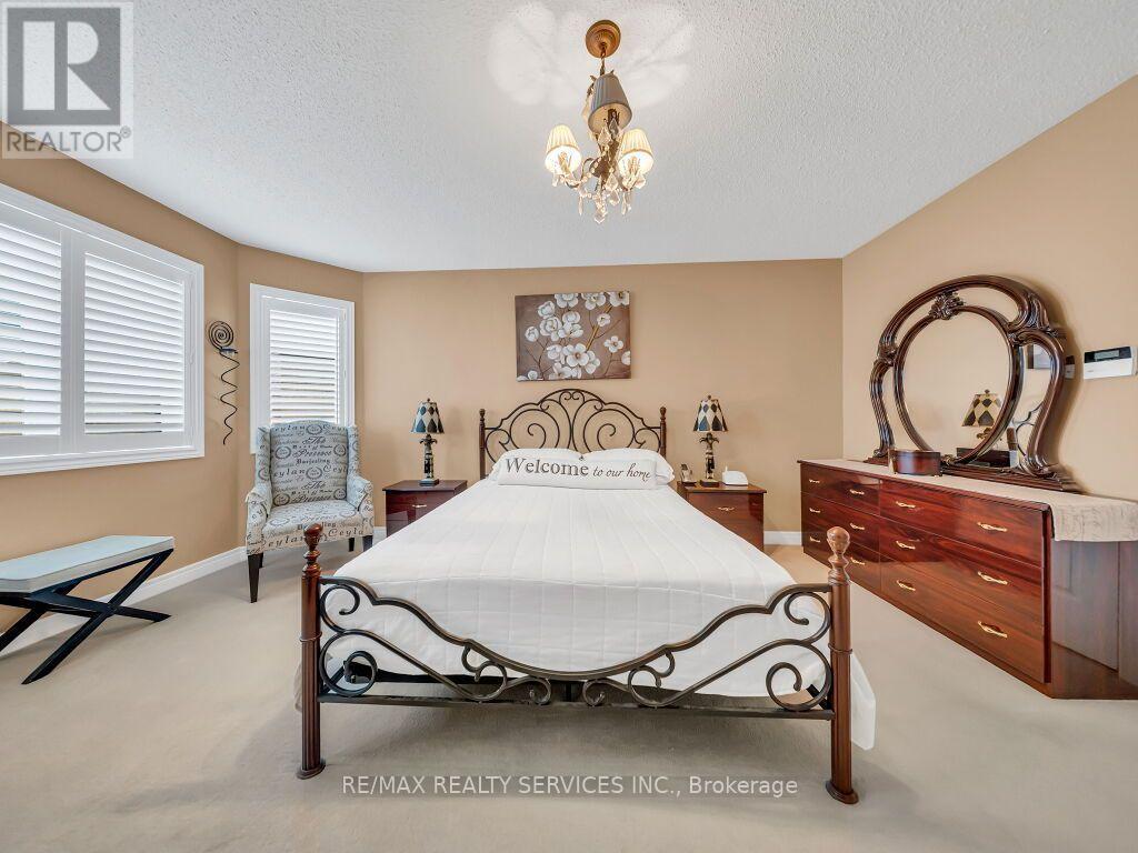 58 Sunny Glen Crescent, Brampton, Ontario  L7A 2C7 - Photo 24 - W13992512