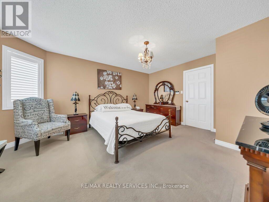 58 Sunny Glen Crescent, Brampton, Ontario  L7A 2C7 - Photo 26 - W13992512