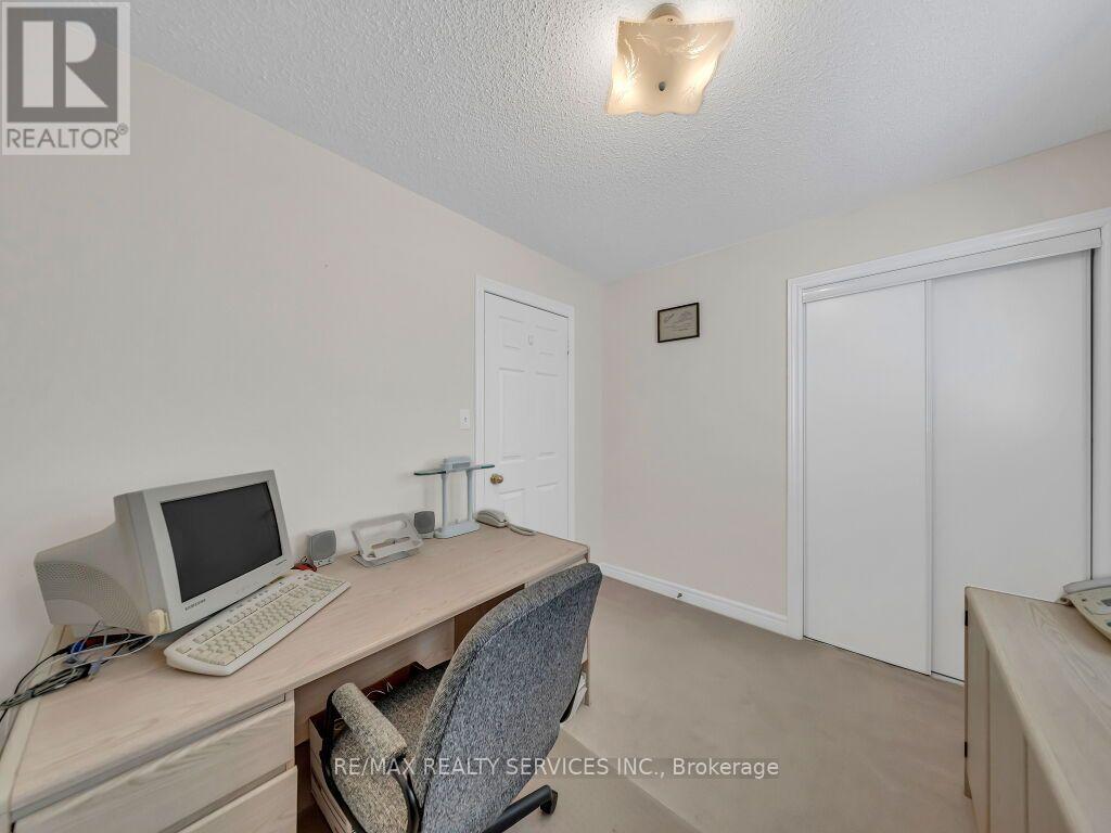 58 Sunny Glen Crescent, Brampton, Ontario  L7A 2C7 - Photo 32 - W13992512