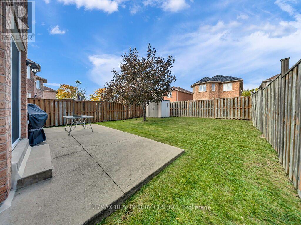 58 Sunny Glen Crescent, Brampton, Ontario  L7A 2C7 - Photo 34 - W13992512