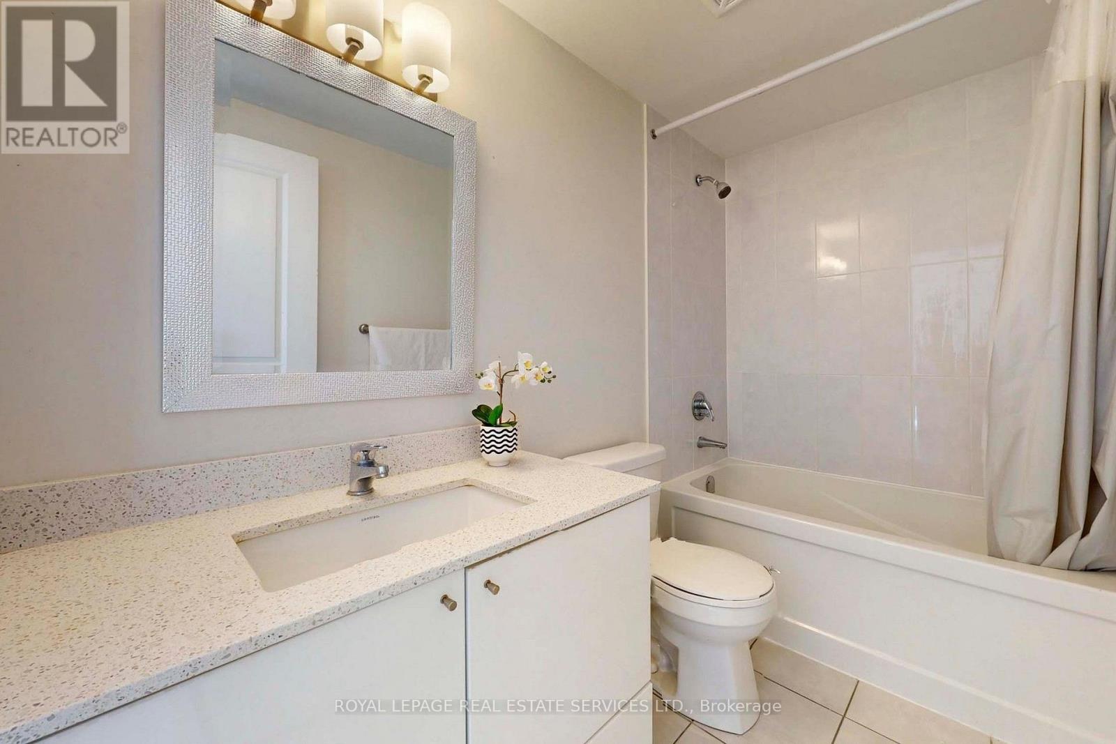 1701 - 55 Eglinton Avenue W, Mississauga, Ontario  L5R 0E4 - Photo 23 - W13994700