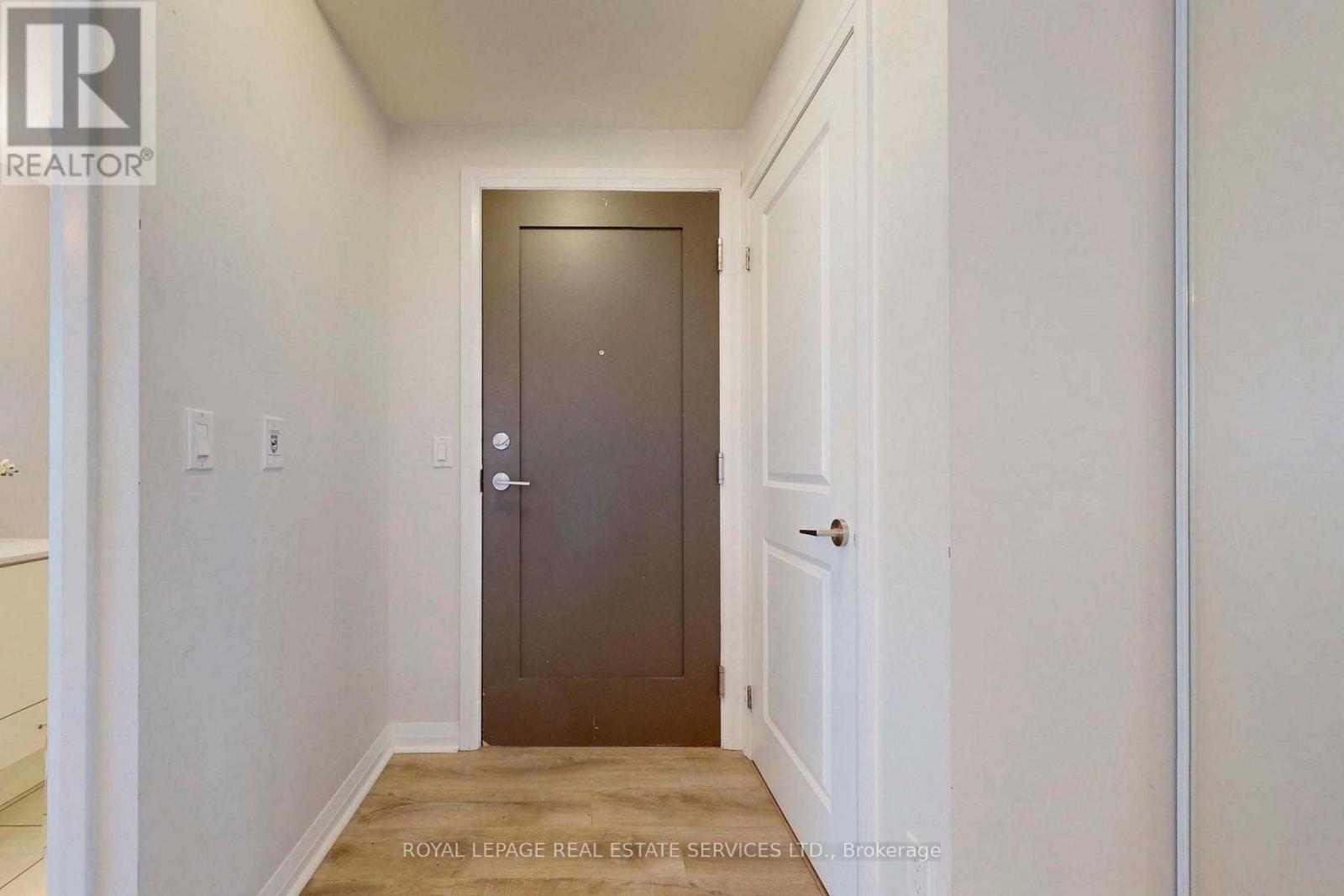 1701 - 55 Eglinton Avenue W, Mississauga, Ontario  L5R 0E4 - Photo 26 - W13994700