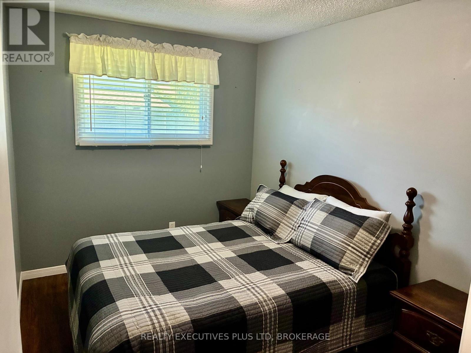 94 Carriage Road, St. Catharines, Ontario  L2P 3S8 - Photo 14 - X13864780
