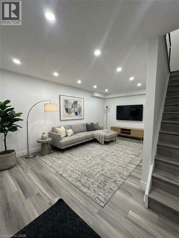 445 Pioneer Drive Unit# 20, Kitchener, Ontario  N2P 1L8 - Photo 2 - 40864816