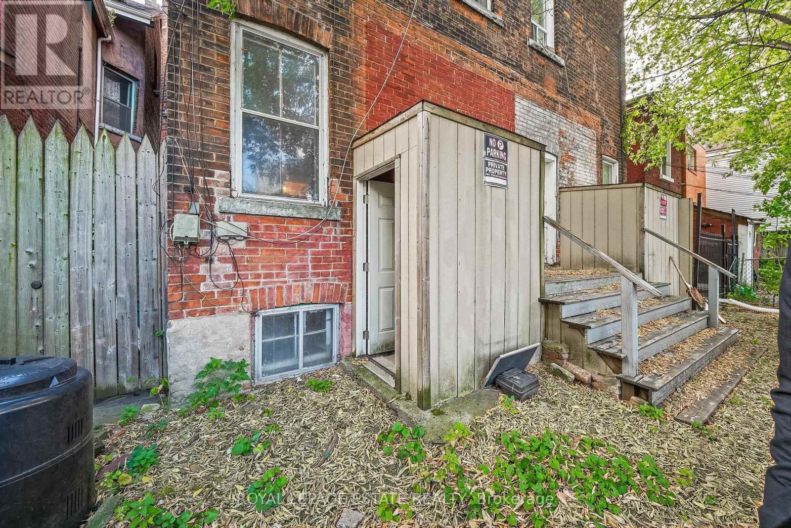 110 Baldwin Street, Toronto, Ontario  M5T 1L6 - Photo 42 - C13997826