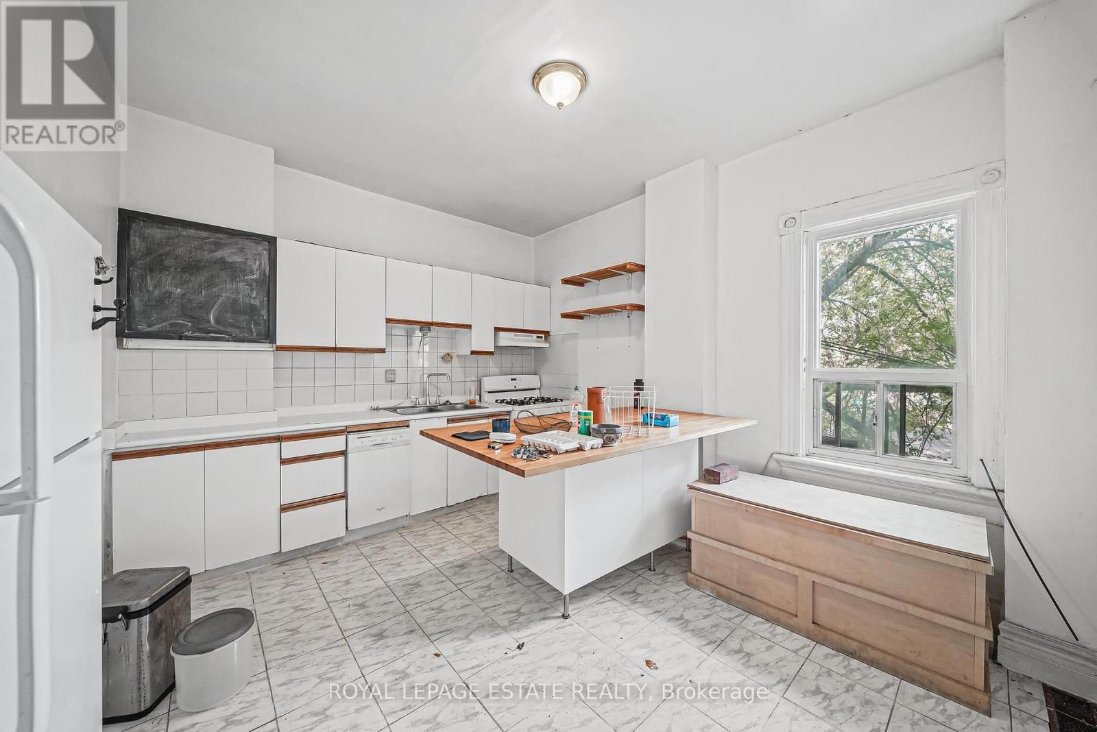110-112 Baldwin Street, Toronto, Ontario  M5T 1L6 - Photo 35 - C13997868