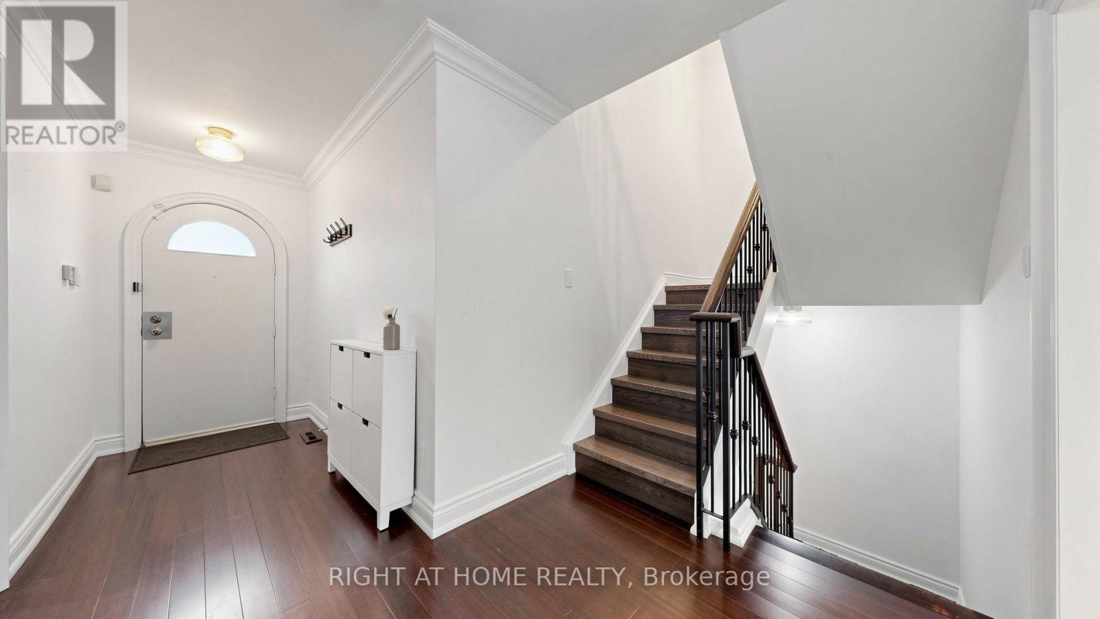 40 Snowshoe Mill Way, Toronto, Ontario  M2L 1T5 - Photo 17 - C13999076