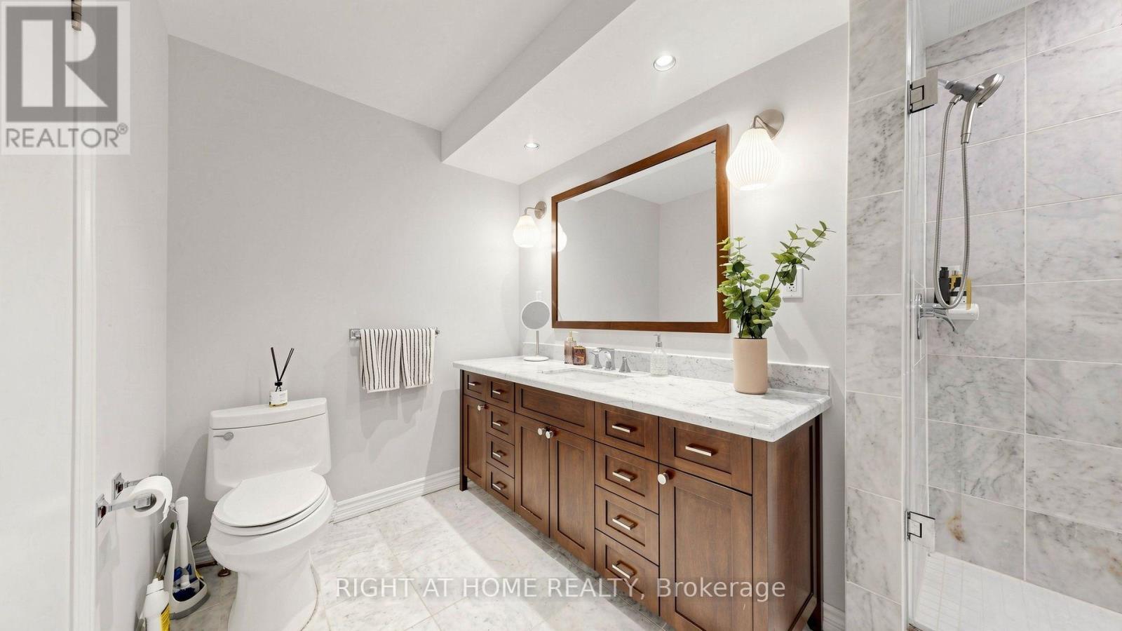 40 Snowshoe Mill Way, Toronto, Ontario  M2L 1T5 - Photo 21 - C13999076