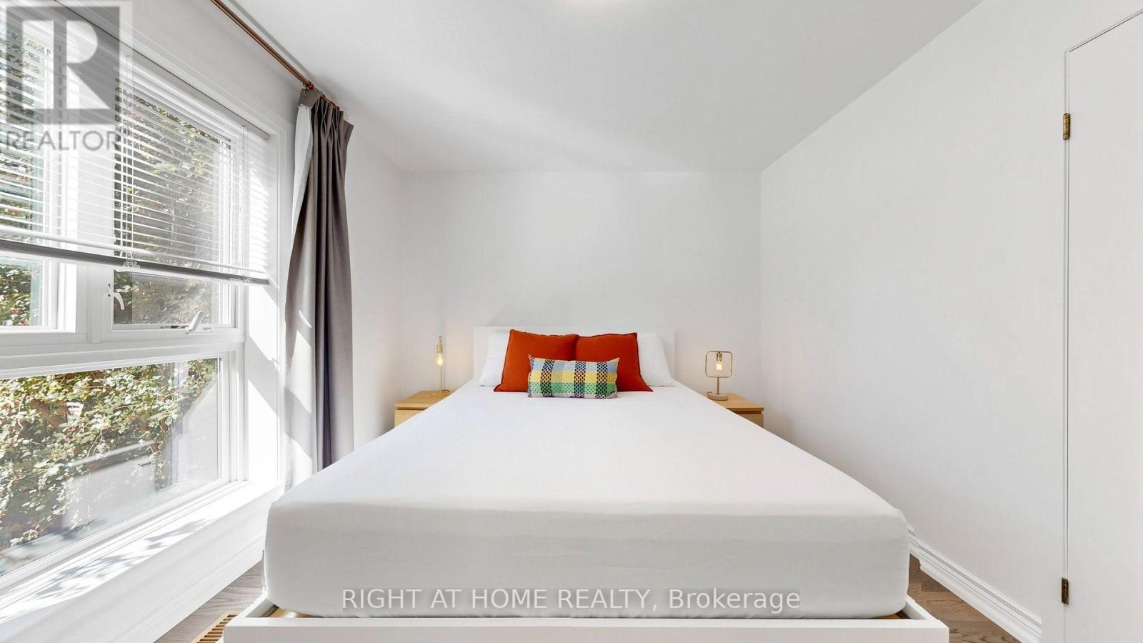 40 Snowshoe Mill Way, Toronto, Ontario  M2L 1T5 - Photo 26 - C13999076