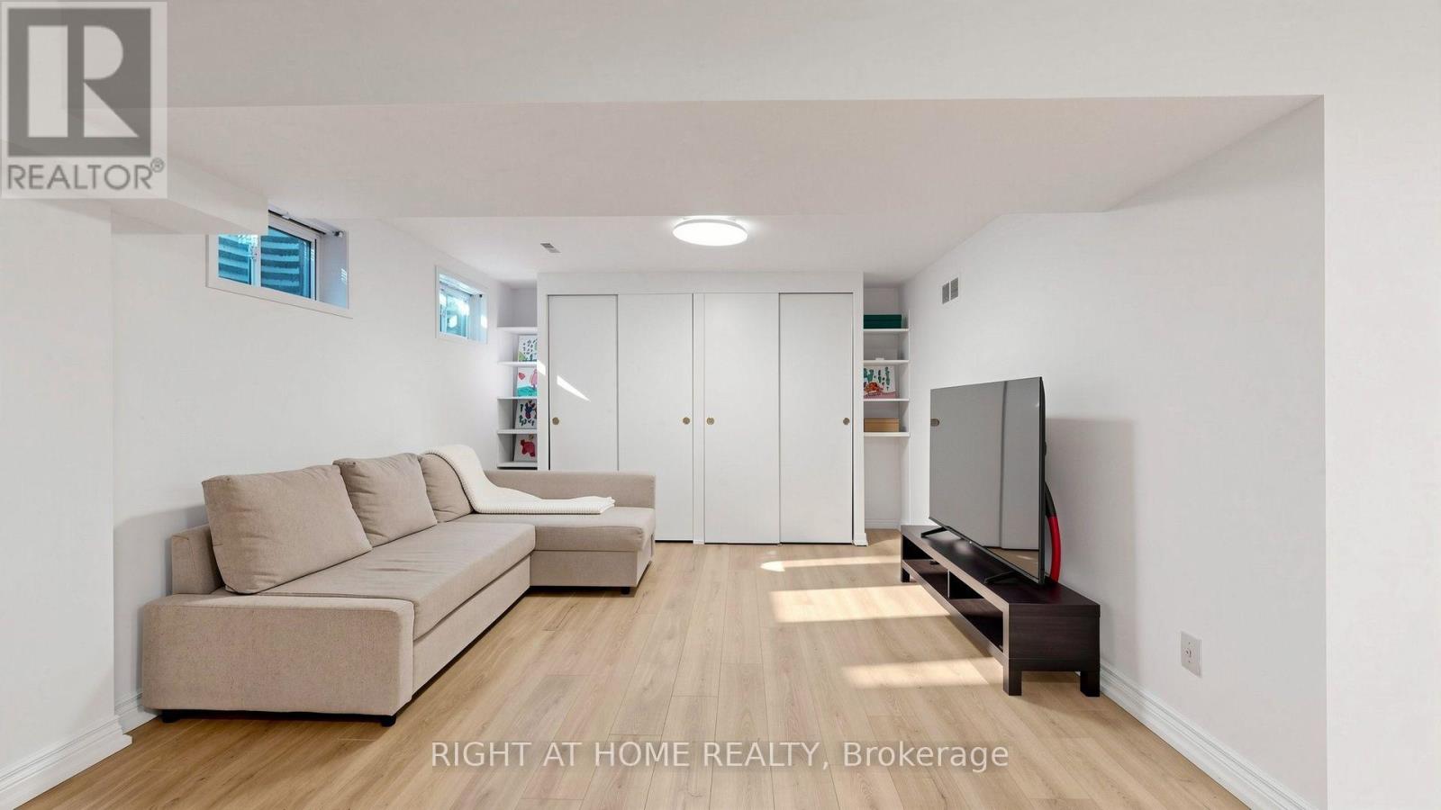 40 Snowshoe Mill Way, Toronto, Ontario  M2L 1T5 - Photo 35 - C13999076