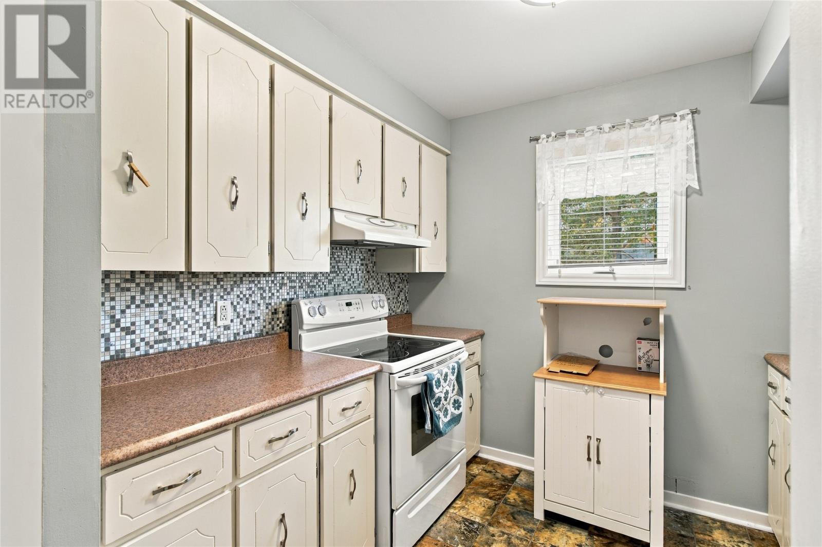 25 Jeffers Drive, Mount Pearl — photo 7