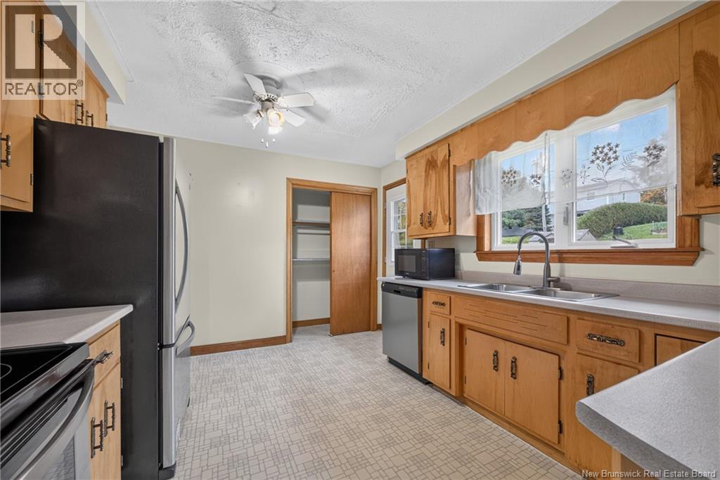 74 Talisman Crescent, Fredericton, New Brunswick  E3C 1L9 - Photo 11 - NB149354