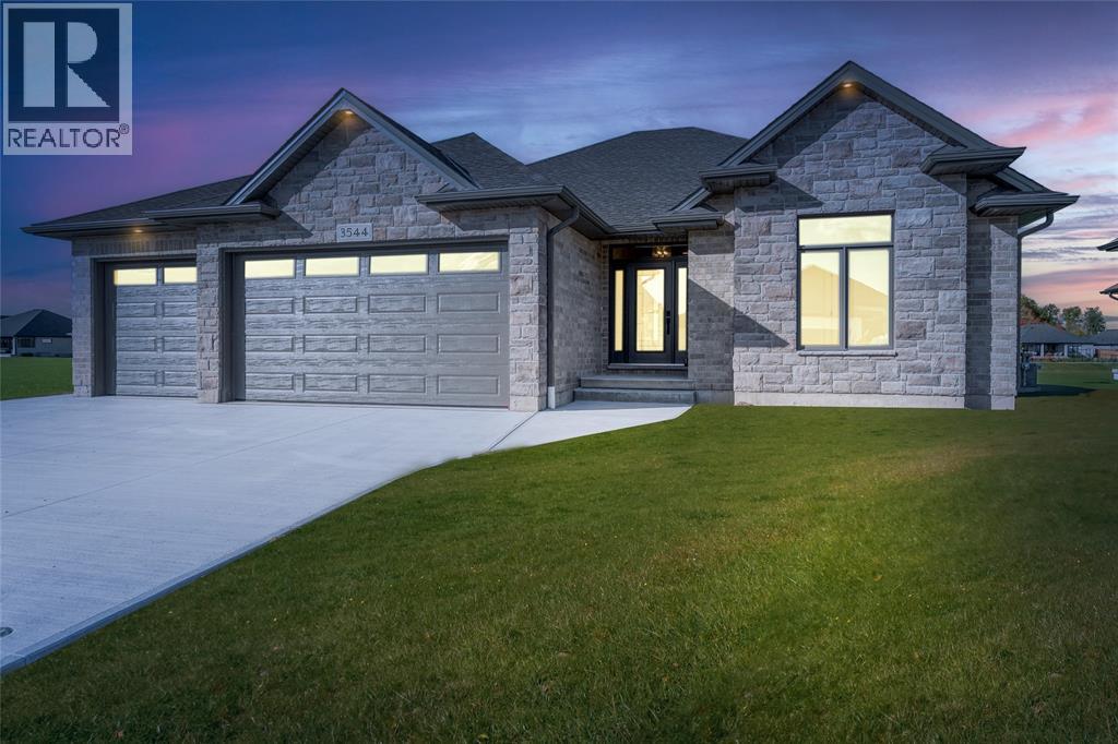 3544 Britt BOULEVARD Plympton-Wyoming Ontario Canada N0N1E0
