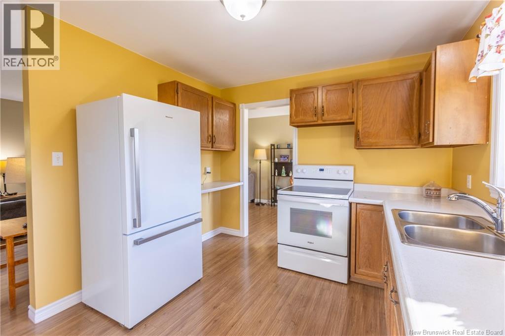 166 Mount View Road, Sackville, New Brunswick  E4L 1N4 - Photo 12 - NB149464