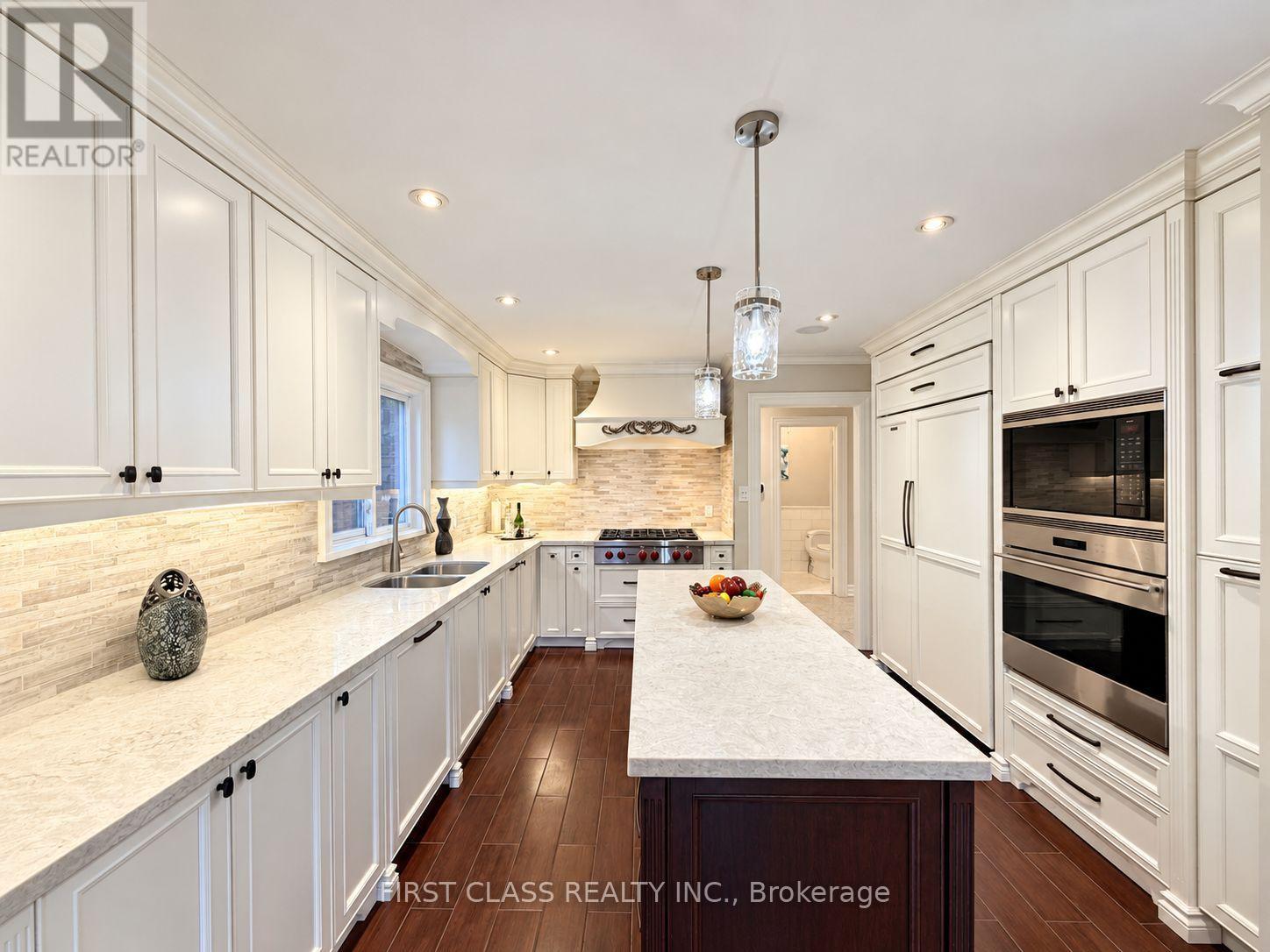 54 Magpie Crescent, Toronto, Ontario  M2L 2E5 - Photo 15 - C14004084