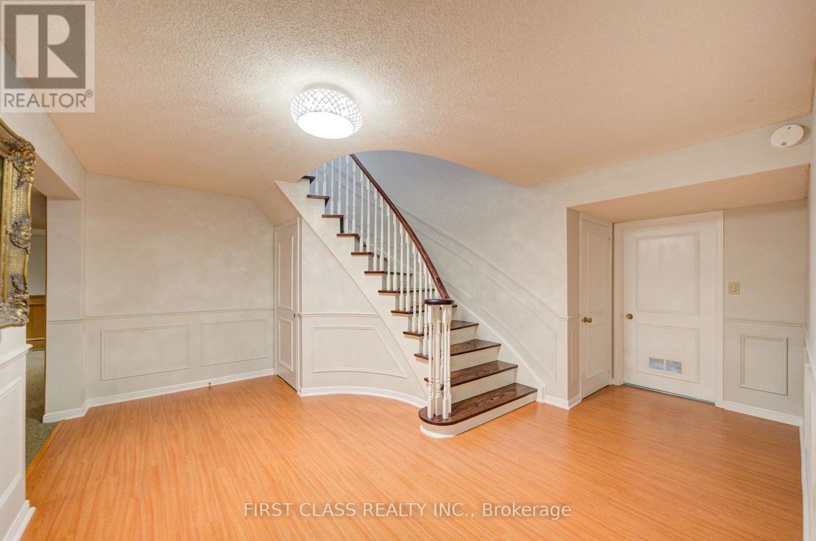 54 Magpie Crescent, Toronto, Ontario  M2L 2E5 - Photo 30 - C14004084
