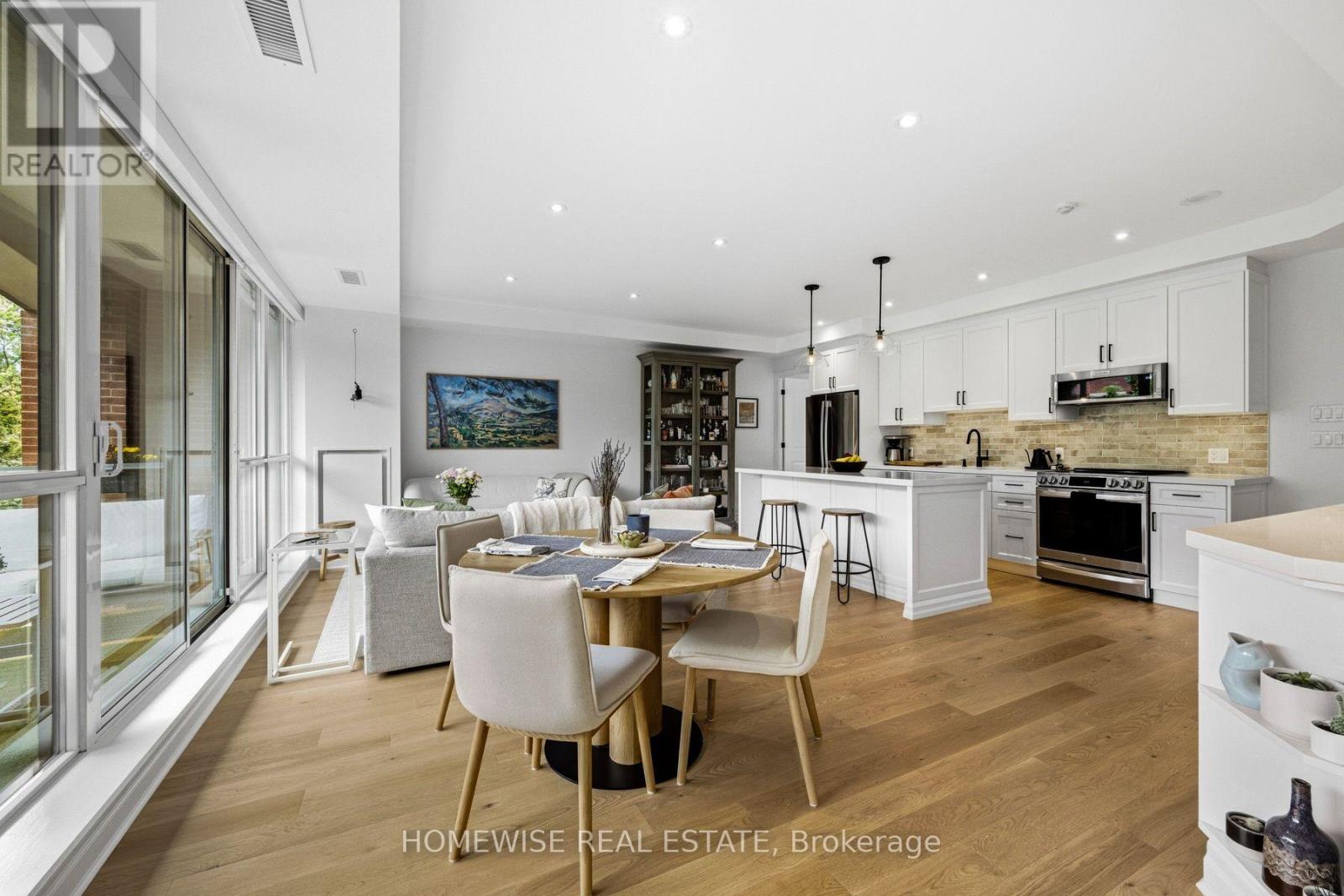 403 - 11 Soho Street, Toronto, Ontario  M5T 3L7 - Photo 11 - C14004106