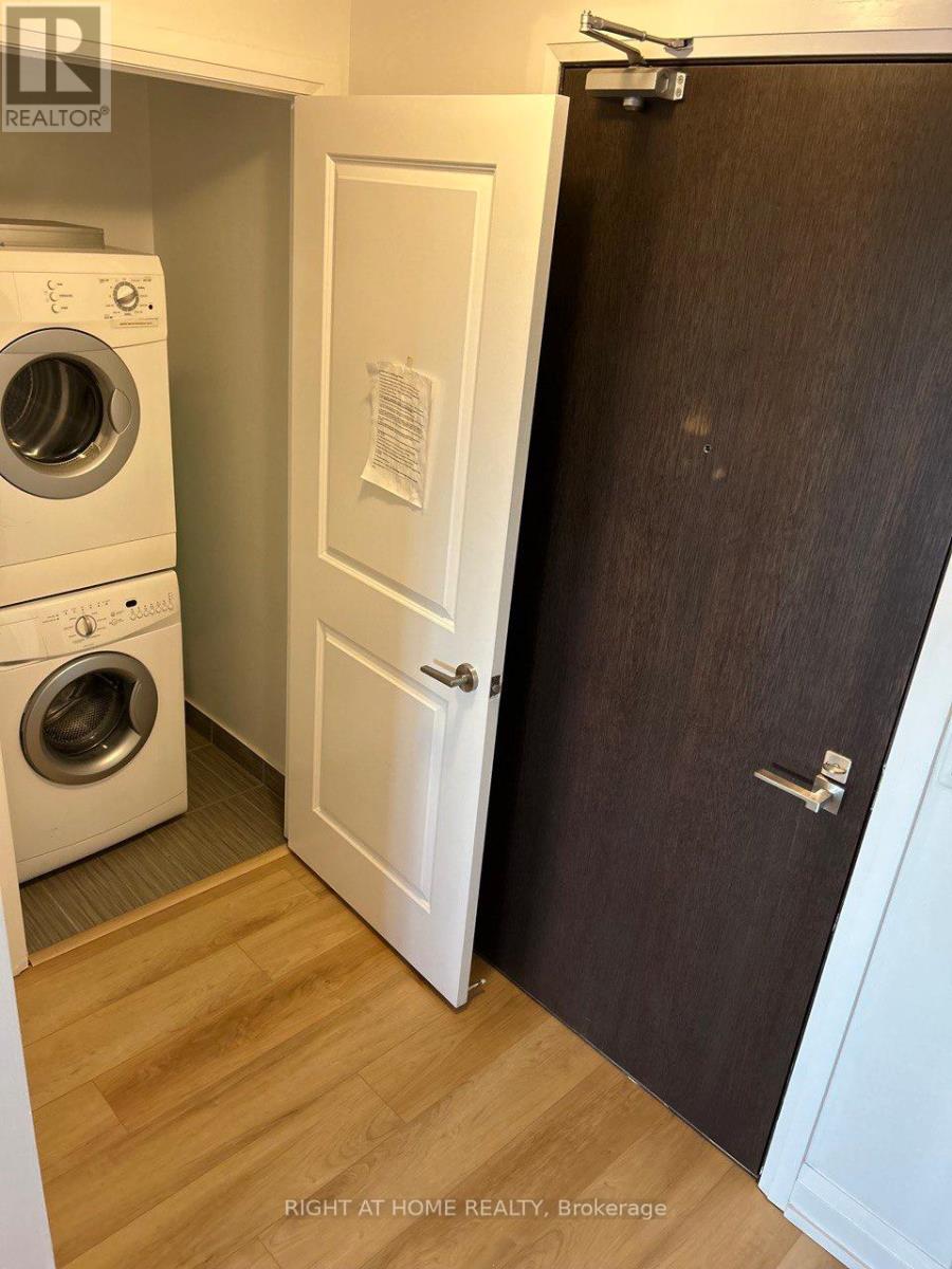 817 - 370 Highway 7 Avenue E, Richmond Hill (Doncrest), Ontario  L4B 0C4 - Photo 14 - N14002366