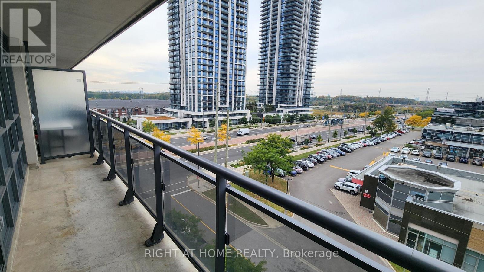 817 - 370 Highway 7 Avenue E, Richmond Hill (Doncrest), Ontario  L4B 0C4 - Photo 15 - N14002366