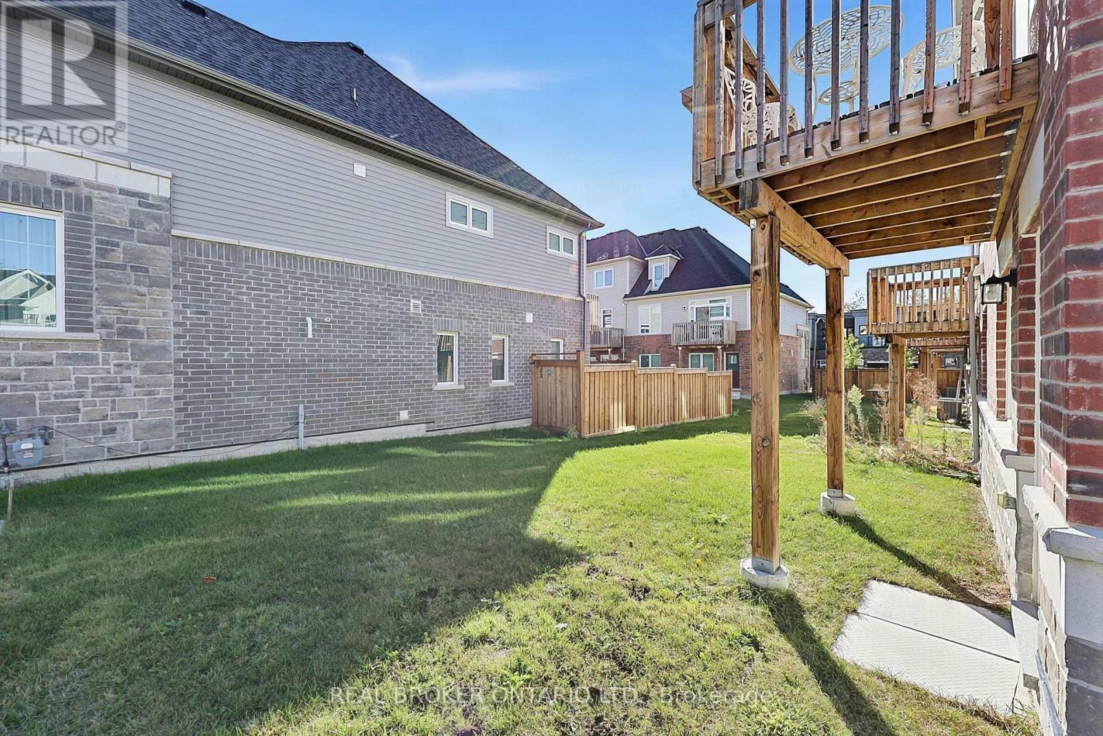 31 Lyall Stokes Circle, East Gwillimbury, Ontario  L0G 1M0 - Photo 27 - N14004116