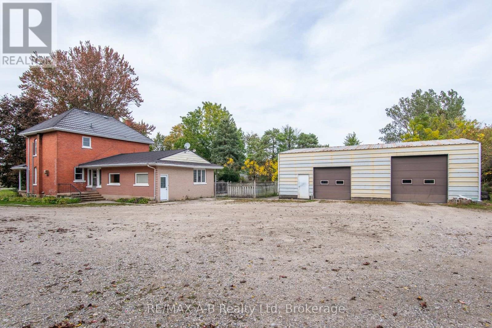 4607 Perth 135 Rd Road, Perth East, Ontario  N0K 1X0 - Photo 3 - X14000326