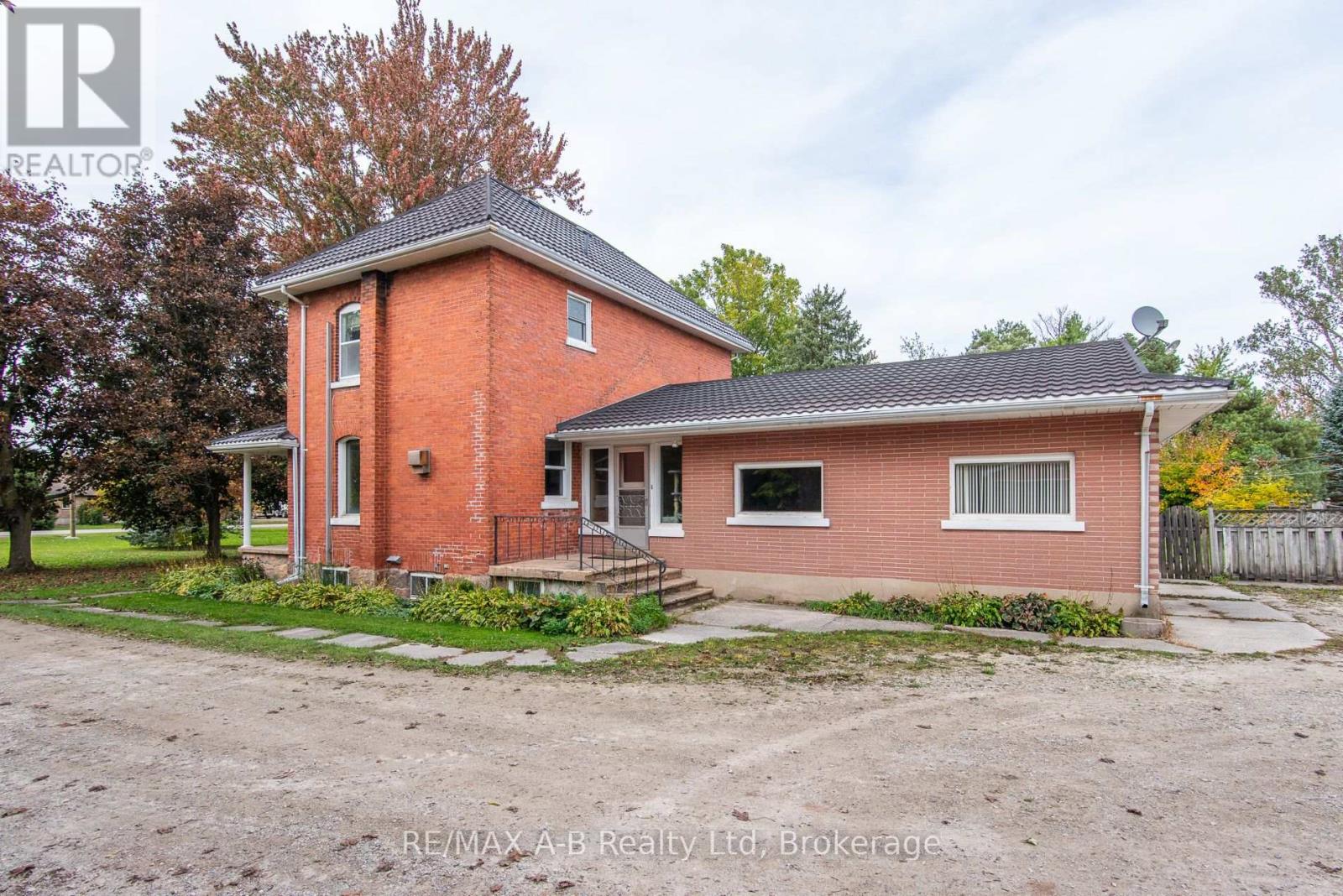 4607 Perth 135 Rd Road, Perth East, Ontario  N0K 1X0 - Photo 5 - X14000326