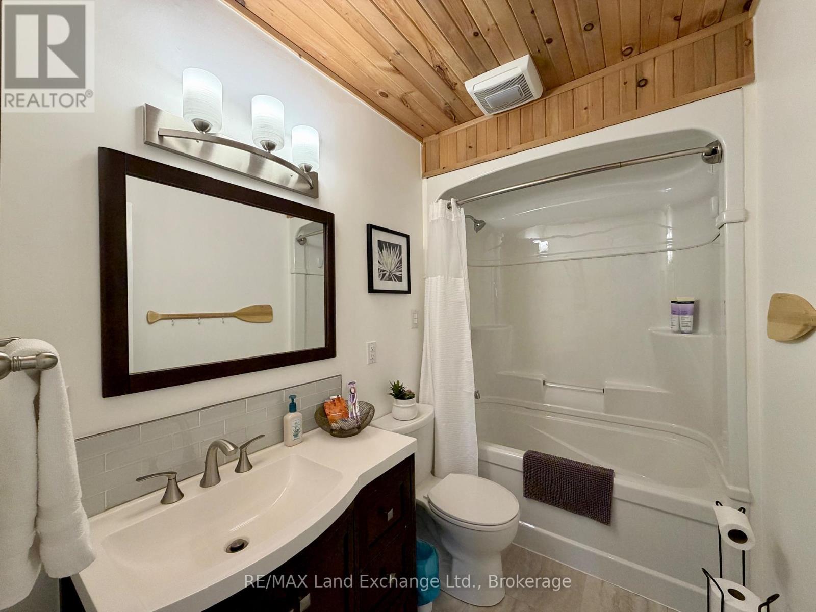 652 Louis Street, Saugeen Shores, Ontario  N0H 2C4 - Photo 9 - X14003790