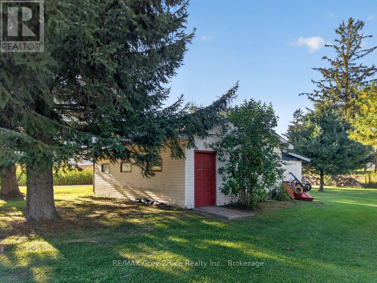 162073 A Line, Georgian Bluffs, Ontario  N4K 5N7 - Photo 32 - X14004098