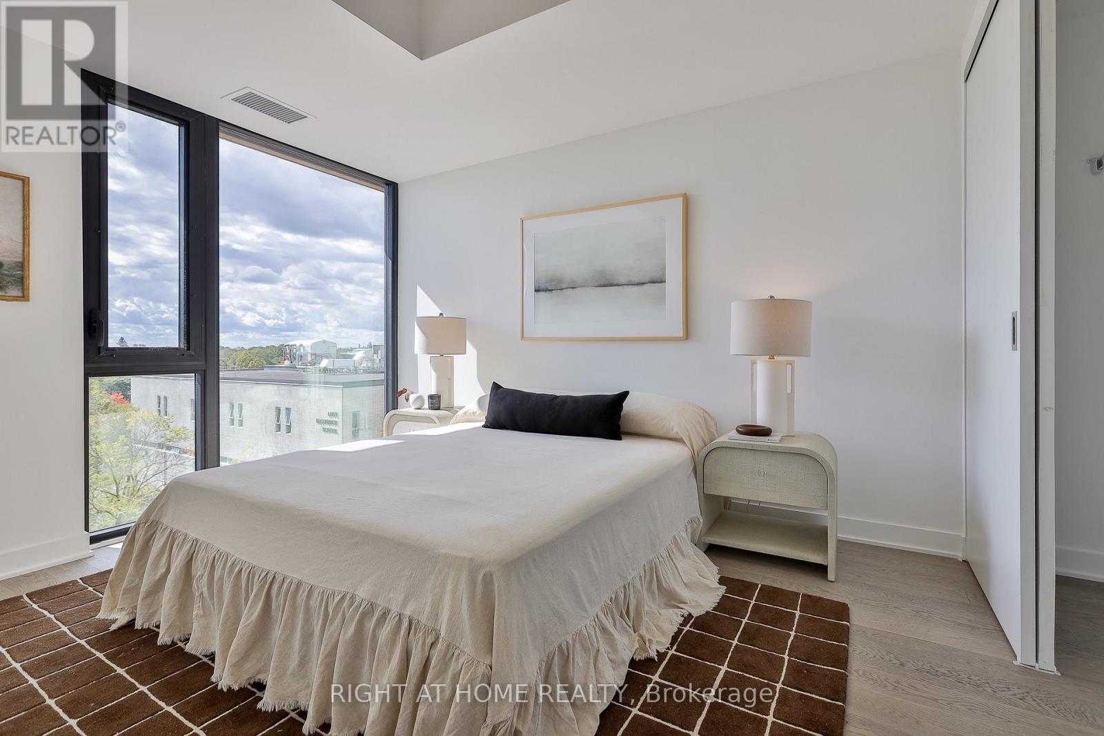 524 - 2720 Dundas Street W, Toronto, Ontario  M6P 1Y2 - Photo 12 - W14002374