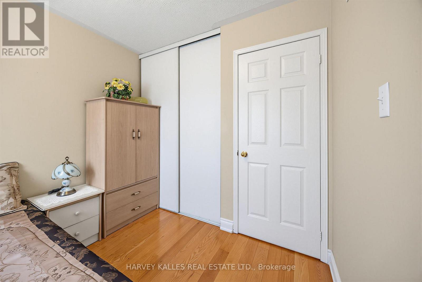 39 Ridgefield Court, Brampton (Vales Of Castlemore), Ontario  L6P 1B4 - Photo 20 - W14003622
