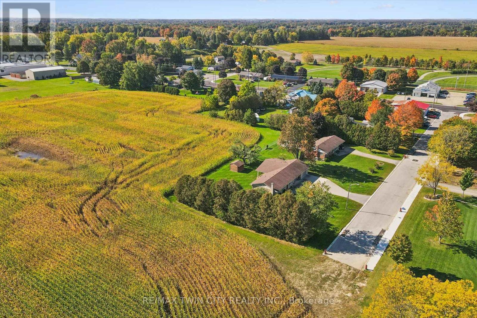 15 Emma Street, Blandford-Blenheim, Ontario  N0J 1V0 - Photo 37 - X14004086