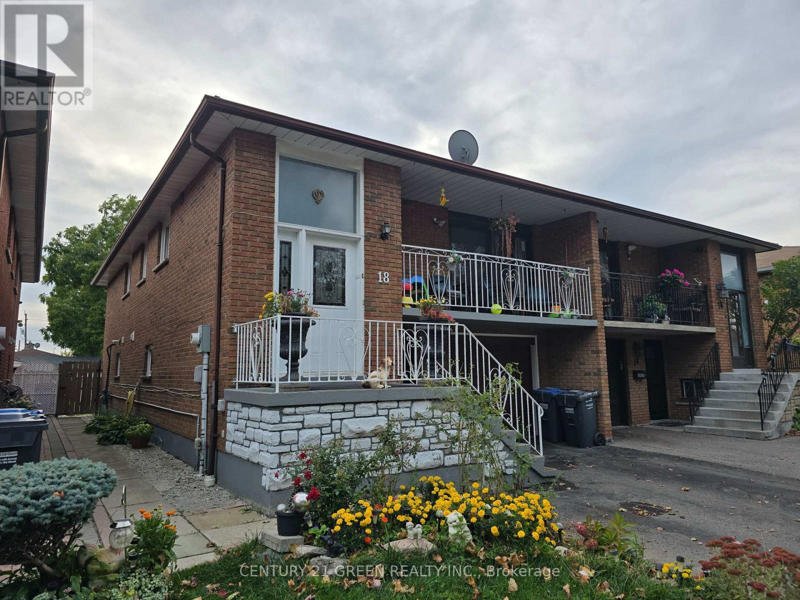 18 Curtis Drive, Brampton, Ontario  L6Y 2J4 - Photo 6 - W13882794