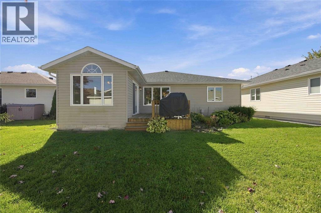 5700 Blackwell Sideroad Unit# 135, Sarnia, Ontario  N7W 1B7 - Photo 40 - 26021007