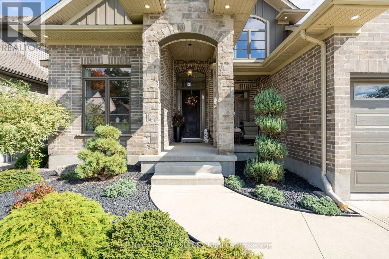 1042 Melsetter Way, London North, Ontario  N6G 0S5 - Photo 2 - X14004278
