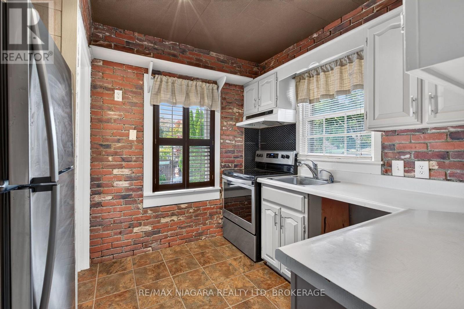 5657 Prince Edward Avenue, Niagara Falls, Ontario  L2G 5J1 - Photo 16 - X14004254