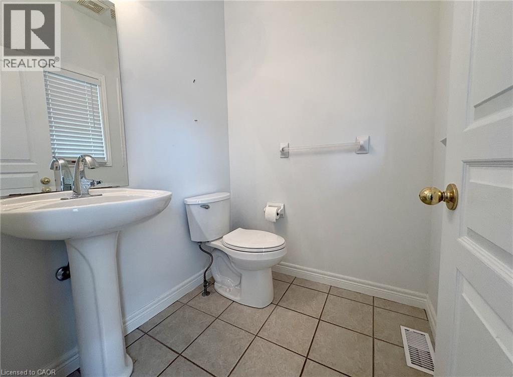 5325 Applegarth Drive, Burlington, Ontario  L7L 6V3 - Photo 12 - 40867817