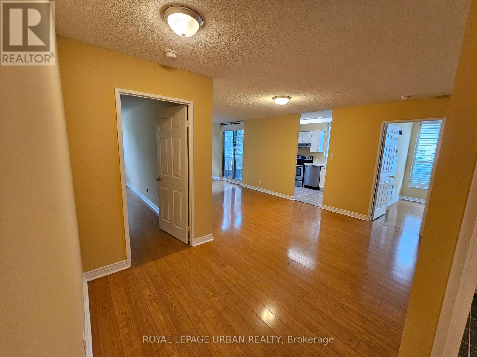 205 - 260 Doris Avenue, Toronto, Ontario  M2N 6X9 - Photo 3 - C14004130